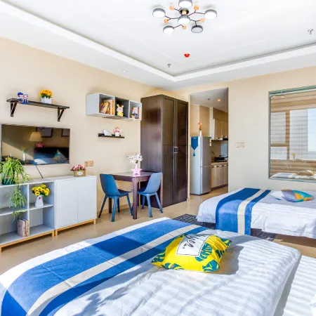 Yingkou Good Time Seaview Homestay (Shanhai Square Beluga Mansion)