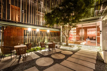 West Lake Yingxiu·Man Ting Fang Homestay Отели рядом с достопримечательностью «Yuanmiao Temple»