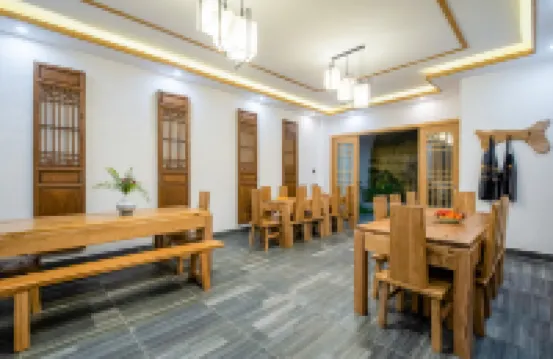 Fuxian Lake Yunpan Shangju