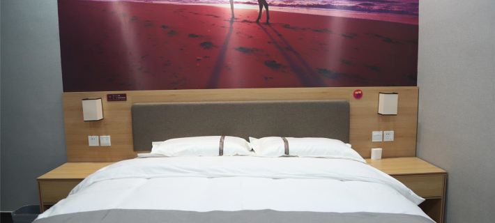 Liangmao Collection Hotel (Huaibin Baima Square) Hotels in Huaibin