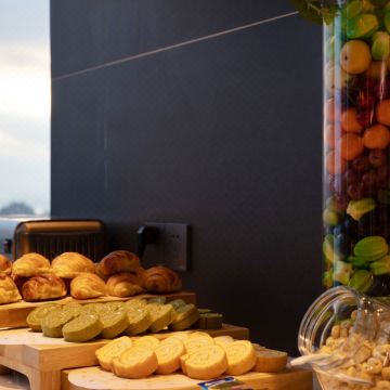 Hotel White Orchid外景图