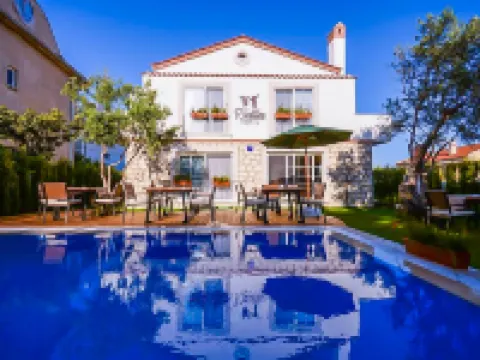 Rebetiko Hotel Hotels in Cesme