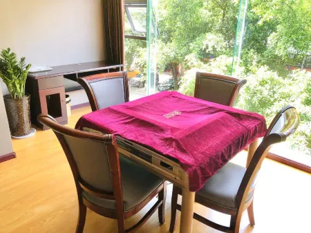 Linshui Jindu Business Hotel