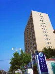 Huashan Chenxi Warm Apartment