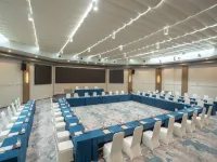 SCHOLARS HOTEL·SELECT Collection Hotel (Suzhou Shilu Sanxiang Road Subway Station) Hotels near Pan Gate