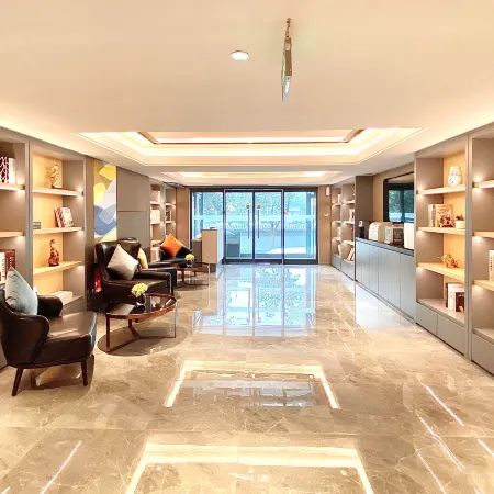 Homeinn Selected Hotel (Beijing Dongzhimen Yonghe Temple Guijie Street) Отели рядом с достопримечательностью «Станция метро Dongzhimen»