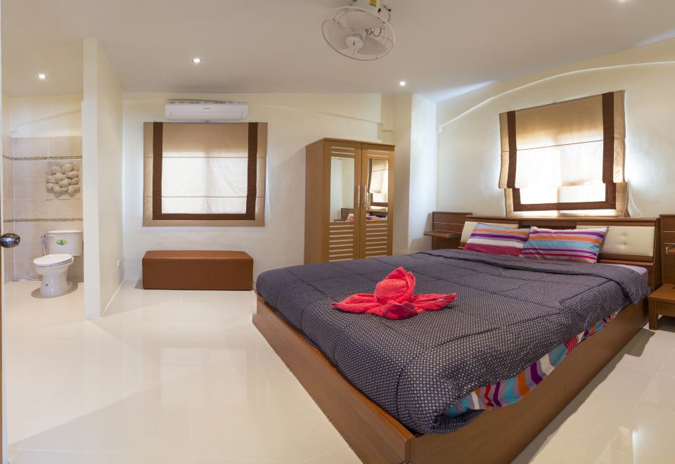 Lantana Pattaya HotelOver view