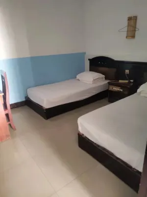 Daoxian Jinding Hotel