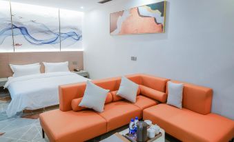 Jiaxi International Hotel (Shenzhen Bao'an Airport Gushu Subway Station Store)