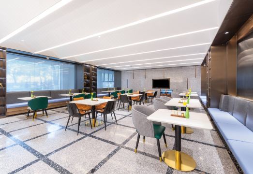 2. 쑤저우 관첸제 ..