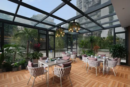 Orange Fruit Hotel (Chengdu Kuanzhai Alley, Tonghuimen Metro Station)