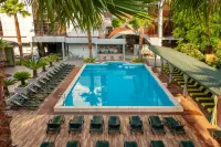 Ekodom Yanais Hotel
