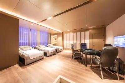 Jinyue Lanting Hot Spring Resort Hotel (Yantai High-Speed Railway Bus Terminal)