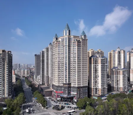 Membol selected  hotel Отели рядом с достопримечательностью «Hunan University of Technology»