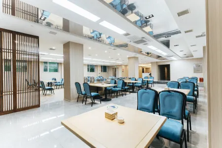 Yichun Tianhua Yujing Business Hotel Отели в г. Ичунь