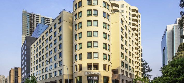 Mantra Parramatta Отели в г. Сидней