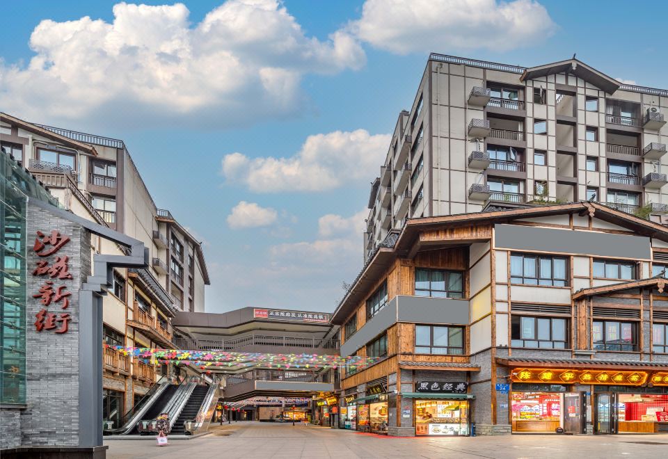 [리안츠 이커 호텔의 깔끔하고 현대적인 객실 내부]