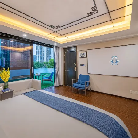 Shenzhen North Station Haiqinwan Hotel (Hong Shan Railway Station)