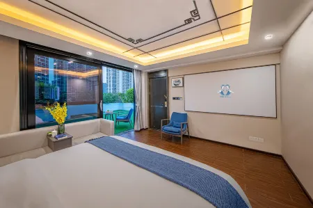 Shenzhen North Station  Haiqinwan Hotel (Hong Shan Railway Station)