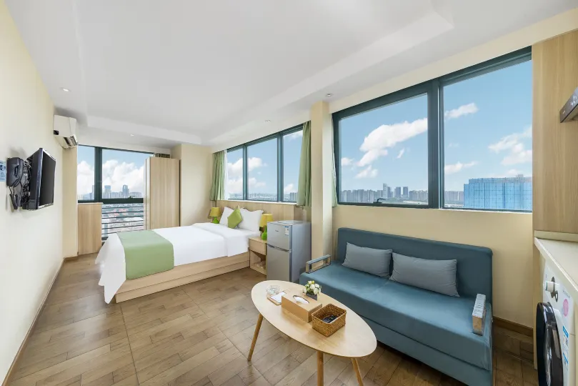 四季花開ホテル（仏山天虹ショッピングセンター灣華地下鉄駅）