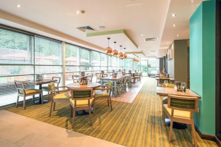 Northampton Town Centre Отели рядом с достопримечательностью «Университет Нортгемптон»