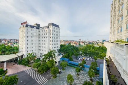 Ninh Binh Legend Hotel Отели рядом с достопримечательностью «The Vissai Group»