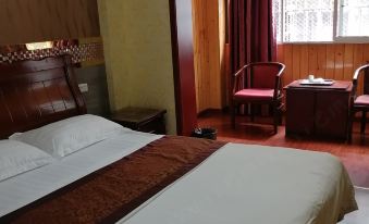 Xinxu Hotel (Lijiang East High-speed Railway Station)