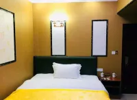 Yilong Happy Home Hotel Các khách sạn gần Linlang Well
