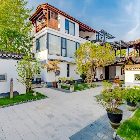 Jingxian Heheju Inn