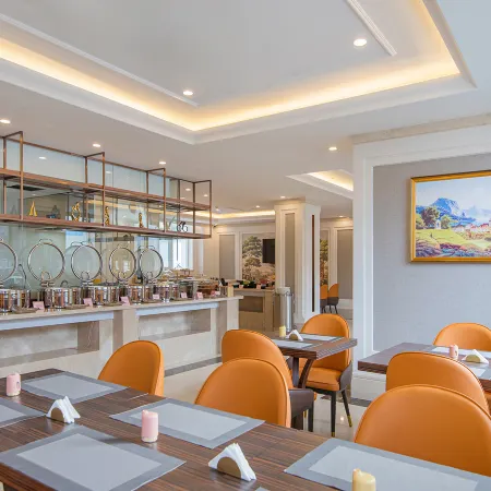 Vienna Hotel Zhucheng Longdu Street Dinosaur Park