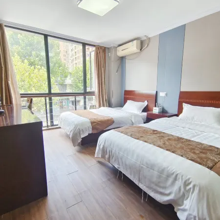 Pinghu Lake Zhou Hotel