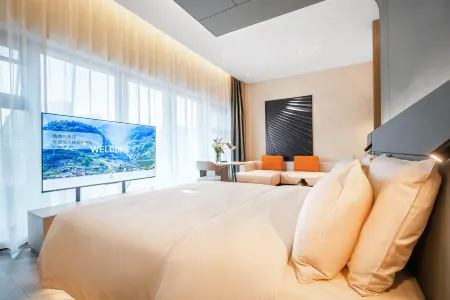 Chengdu Kuanzhai Alley People's Park Subway Station Atour S Hotel