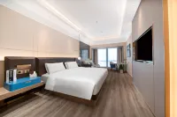 ECHARM PLUS Hotel (Guangzhou Dart International Center Changgang Metro Station) Hotel di Bagian Selatan Sungai ZhuJiang