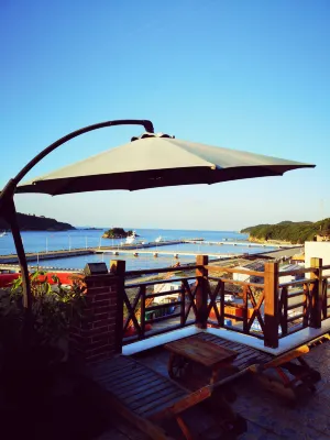 Old Wharf Guesthouse Hotels near Shangdigong Palace