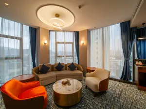 龍南藍璞雲棲飯店