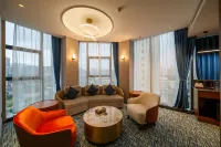 Longnan Lanpu Yunxi Hotel Hotel dekat Pedestrian Street (South Entrance & Exit)