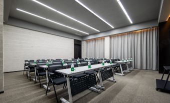 Liaocheng Dongchang Lake Light Hotel