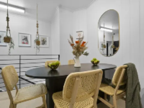 อัซซูโร พอด โฮเทล เซ็นทรัล ซิดนีย์