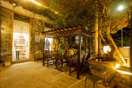 Tadpole guest house Отели рядом с достопримечательностью «Danzhuxiang»