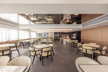 Atour X Hotel Shantou The MixC, Convention & Exhibition Center Отели рядом с достопримечательностью «Xidi Wharf»