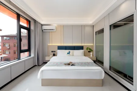 Juyi Smart Hotel (Mohan Port Branch) Отели рядом с достопримечательностью «Mohan»