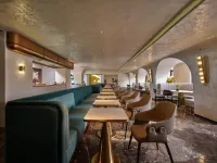 Zhongwei Valley Rain Jasmine Hotel (Gulou Xiangyang Pedestrian Street)