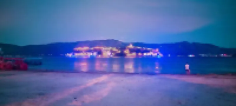 Yuxi Yihailan Hotel