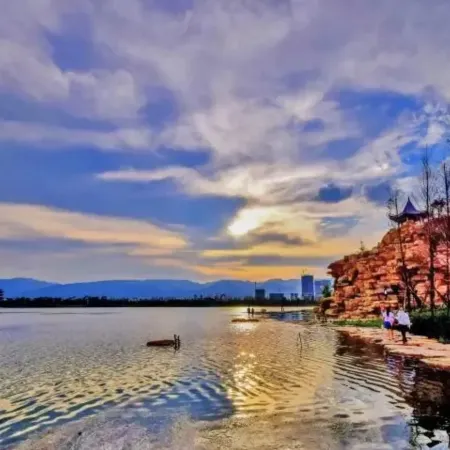 Baoshan Sanchuan she jishi guan jing  Hotel