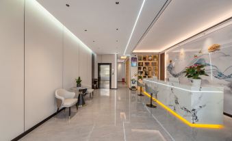 Yuanmou Xian Zhixiang Hotel