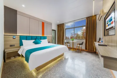 Rongfu Select Hotel (Yunfu City Government Store)