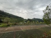 Shangbao Terrace Holiday Homestay