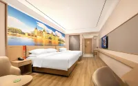 Vienna 3 Best Hotel (Zhumadian Suiping Jinboda Commercial Plaza) Hotels in Suiping