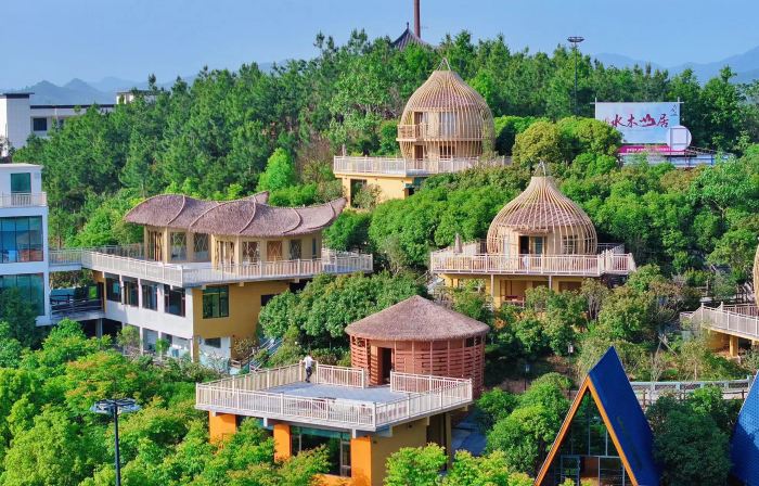 Hubei Natural Mountain Logde Resort Hotel.