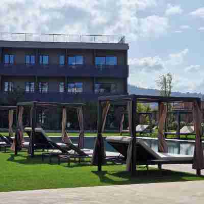 Como Hills Hotel Hotel Exterior